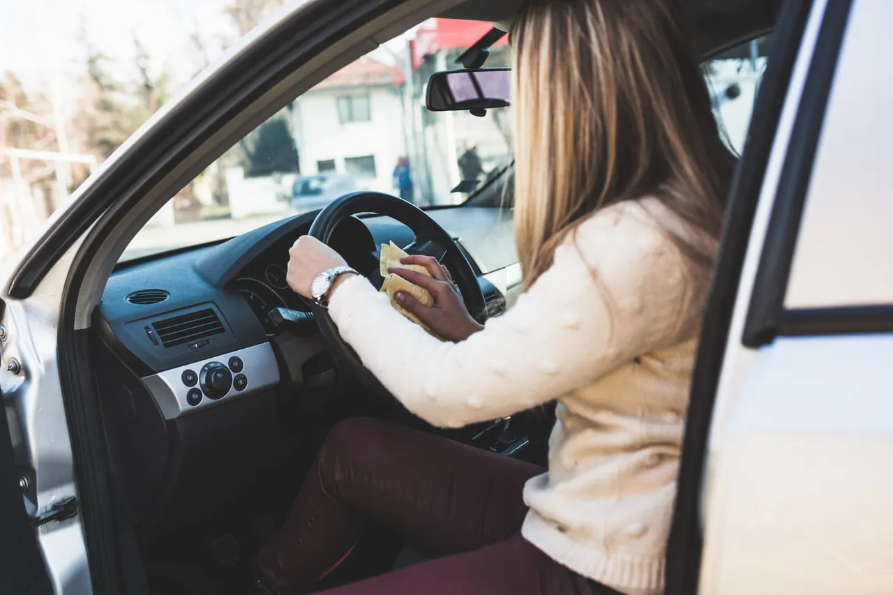 Choisir sa voiture sans permis