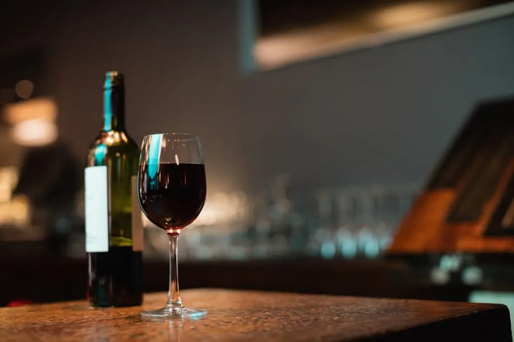 La contenance idéale d’un verre de vin : une question complexe